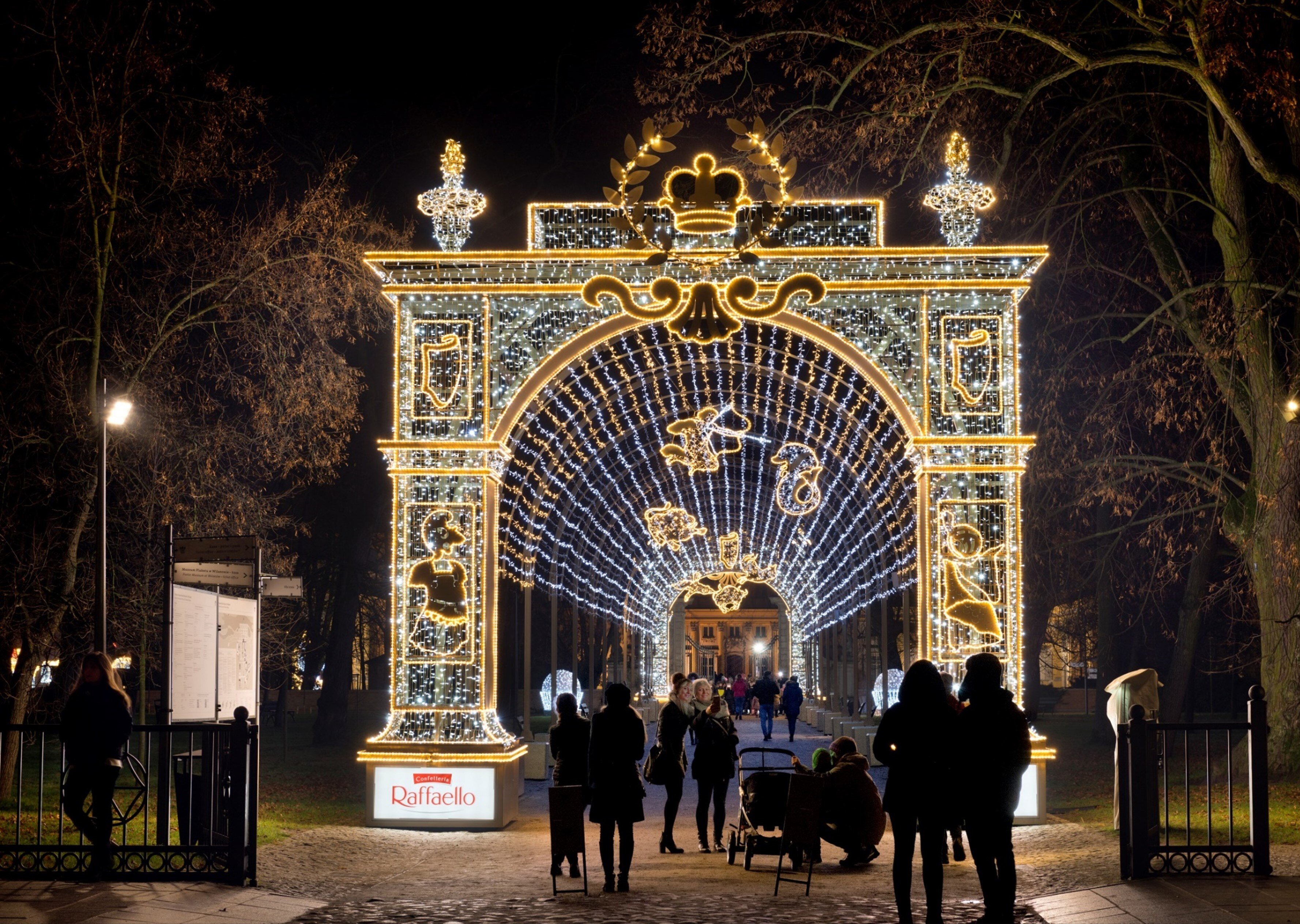 WILANOW_OGROD_SWIATLA_2019_2_MULTIDEKOR